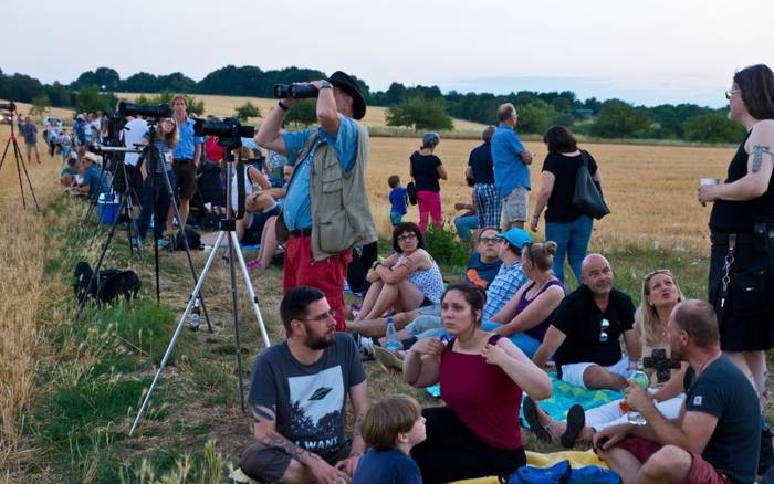 Menschenmenge am Vinorant Rosenhof
