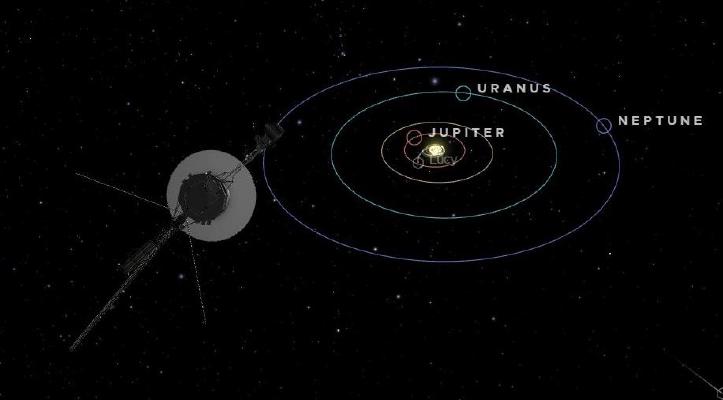 11-Voyager 1.jpg